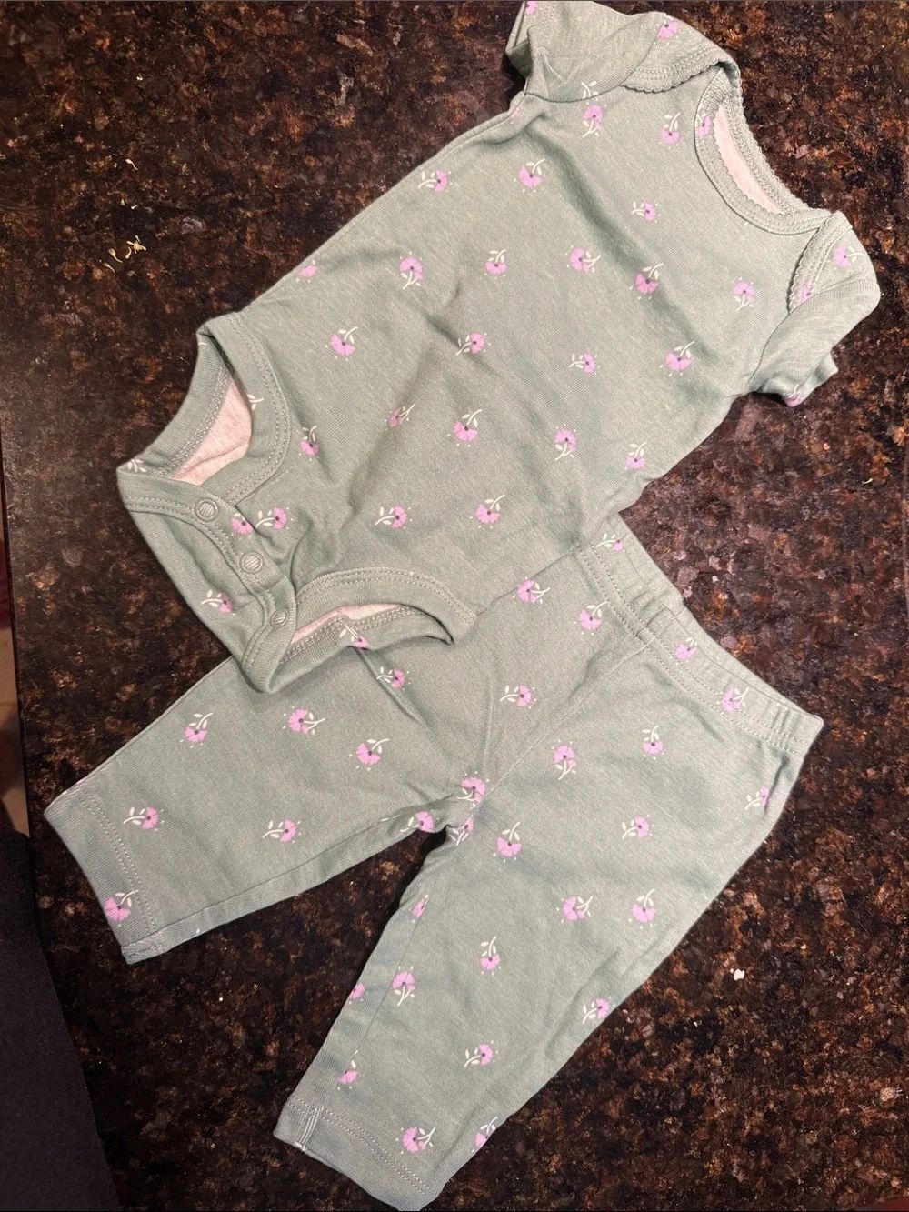 Baby Green Floral Two-Piece Set - Pants & Onesie - Snap Bottom - 3 Month
